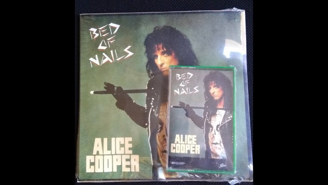 Alice Cooper - Bed Of Nails