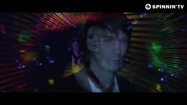 Nadia Ali, Starkillers & Alex Kenji - Pressure (Alesso Edit)
