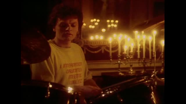 Mike Oldfield feat Maggie Reilly - Moonlight shadow