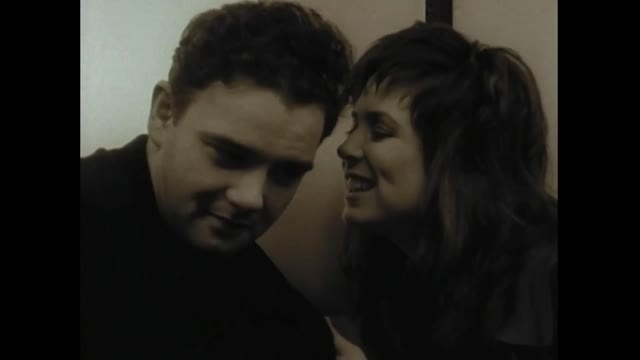 Hue & Cry - Looking For Linda