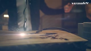 Ben Gold feat. Eric Lumiere - Hide Your Heart (Official Music Video)