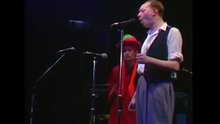 Joe Jackson & Elaine Caswell - Happy Ending (TopPop)