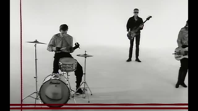 Love and Rockets - Ball Of Confusion