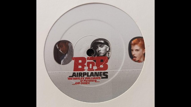 B.O.B Featuring Hayley Williams - Airplanes