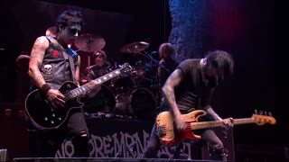 Alice Cooper - Halo Of Flies - Halloween Night Of Fear (2011).mp4