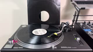 Johan Gielen Pres Abnea - Velvet Moods (Original Mix)