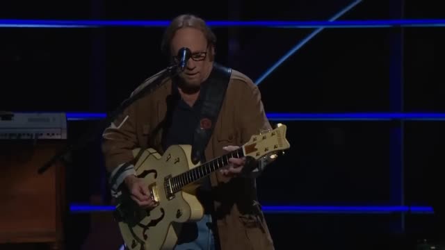 Jackson Browne with Crosby, Stills and Nash - The Pretender