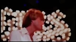 Bee Gees - You Should Be Dancing