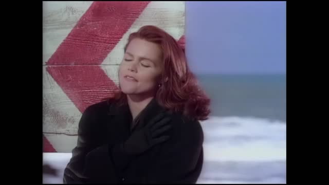 Belinda Carlisle - Circle In The Sand
