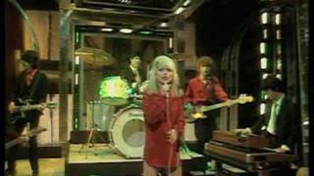 Blondie - Denis (Live On Top Of The Pops)