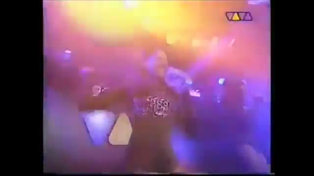 Justine Earp – Ooo-La-La-La (Live @ Club Rotation)