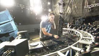 Tiësto vs Diplo - C'Mon