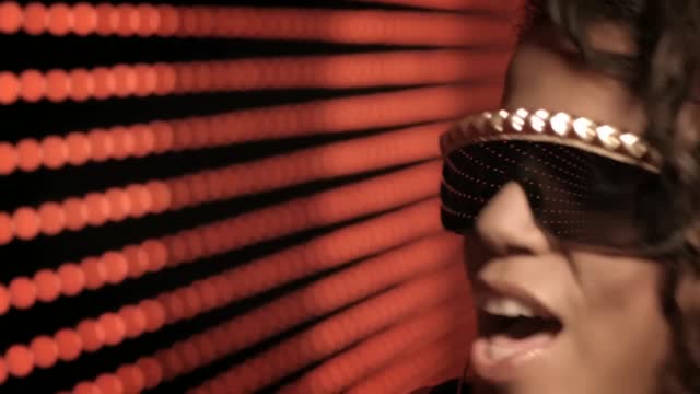 Katy B ft. Ms. Dynamite - Lights On