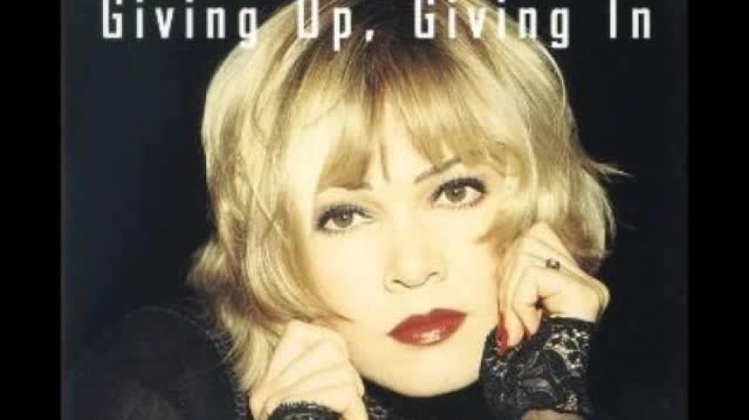 Rozlyne Clarke - Giving Up, Giving In (Euro Mix)