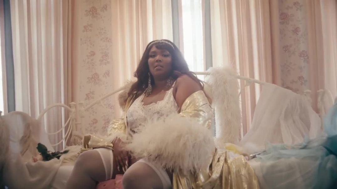 Lizzo - Truth Hurts