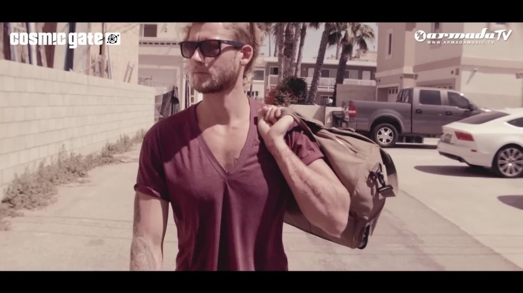 Cosmic Gate & Eric Lumiere - Falling Back